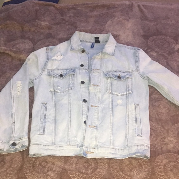Denim jacket - Picture 1 of 4
